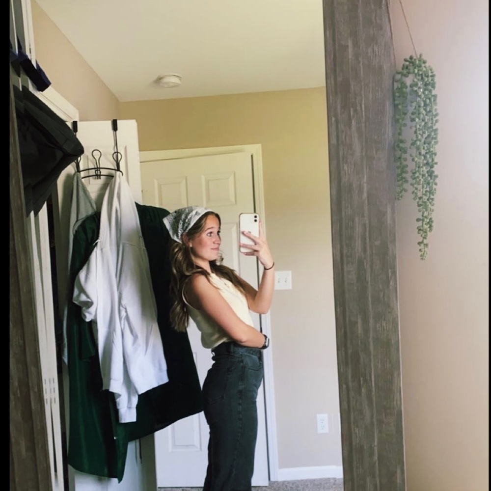 Meet your Posher, Aliza